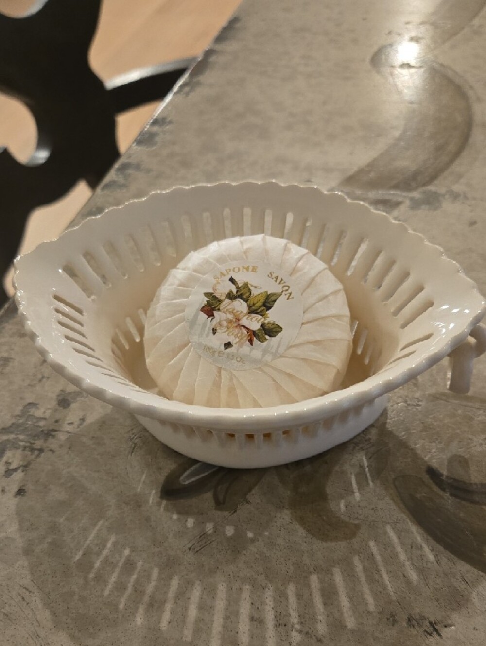 Yves Delorme Linens - Bathroom Guest Soap Dish w/New Guest Soap.